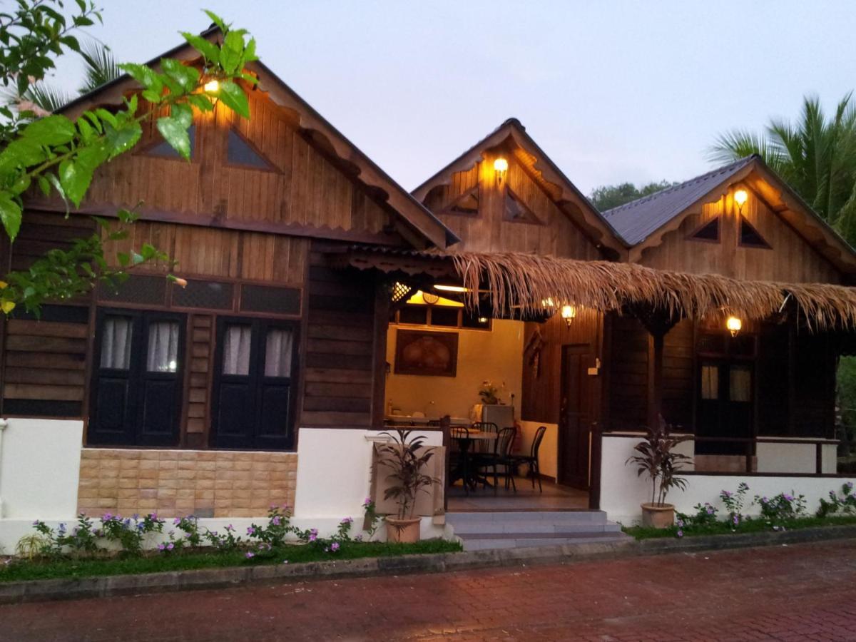 Fox Hill Villa Kuah Exterior photo